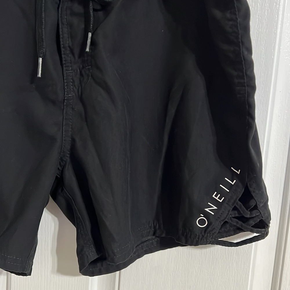 Junior size O’neill boardshorts - Picture 2 of 5